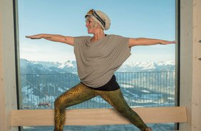 Namaste im Schnee: Winteryoga am Patscherkofel