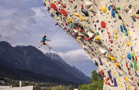 Los deportes de montaña encuentran una ciudad – en el Centro de Escalada de Innsbruck
