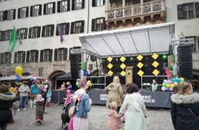 Apfelsaft statt Bier – Kinderfasching in Innsbruck