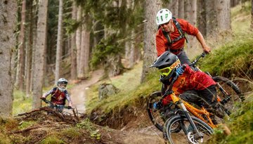 Scuola di bici Flat Sucks nel Bikepark di Innsbruck
