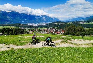 Girls Flow Bike Camp Innsbruck