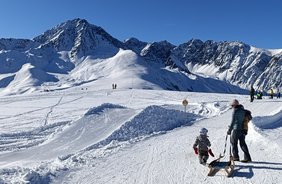 Rodeln und Sonne in Oberperfuss
