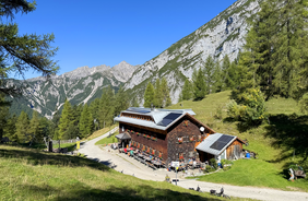Mit Bike oder zu Fuß auf die Neue Magdeburger Hütte