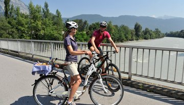 Ruta ciclista por el río Inn