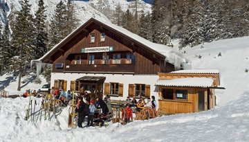 Escursione con le racchette da neve al rifugio Lehnberghaus