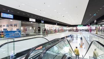 West Shopping Center