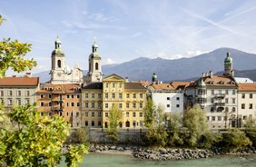 Zu Fuß sieht man mehr: 111 Empfehlungen für Innsbruck