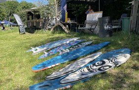 Up-Stream-Surfen am Airport Reef in Innsbruck