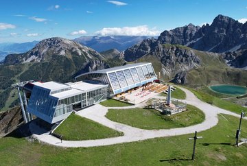 Lifts and cable cars in Axamer Lizum