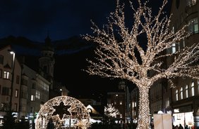 Natale e Tradizione ai Mercatini di Innsbruck: Wilten, Maria-Theresien-Strasse e St. Nikolaus