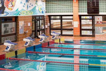 Piscina Coperta Höttinger Au