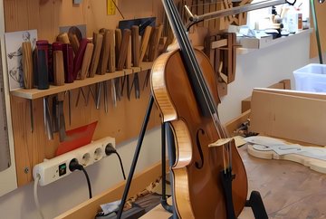 Wie wird eine Geige gebaut?