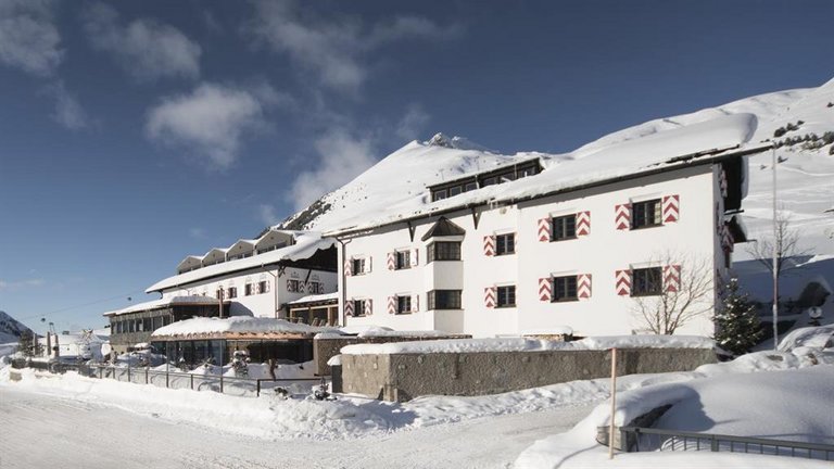 From farm to hunting lodge to hotel