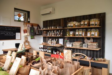 Broslerhof Grinzens - Boutique agricole en libre-service
