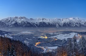 Sterne und Licht: Innsbruck bei Nacht