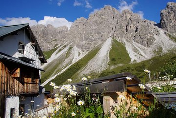 Adolf-Pichler-Hütte