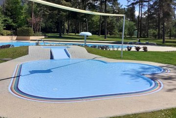 Piscina pubblica Barwies